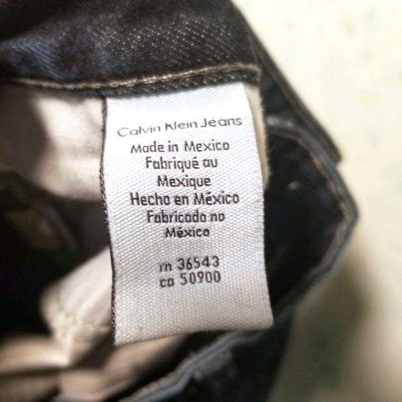 Calvin Klein Jeans - Picture 6 of 8